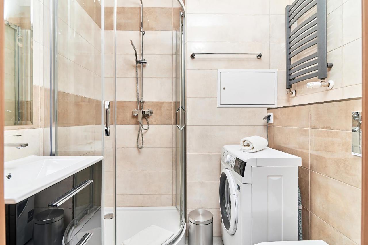 Exclusive Marina By Renters Apartment