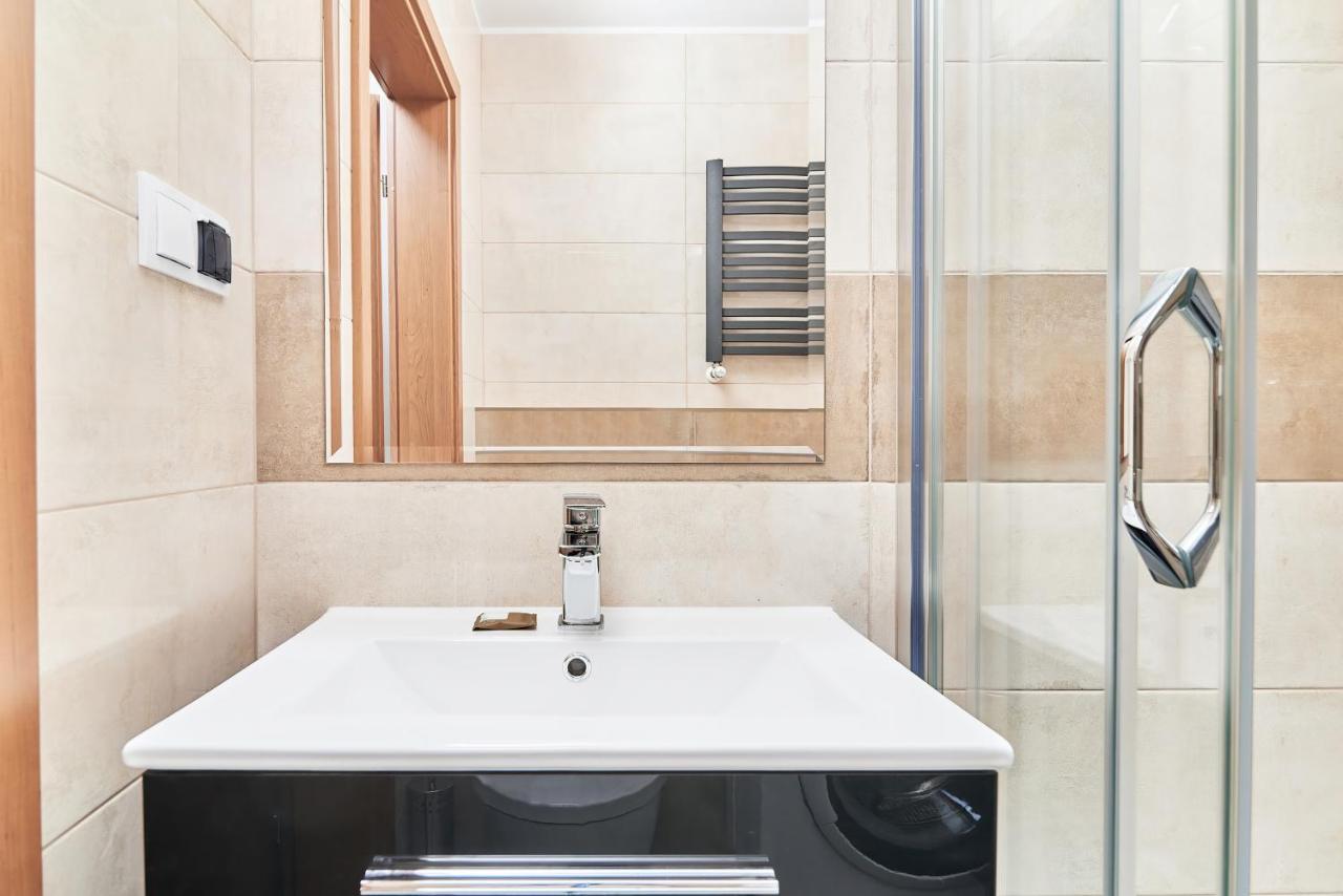 Exclusive Marina By Renters Wroclaw